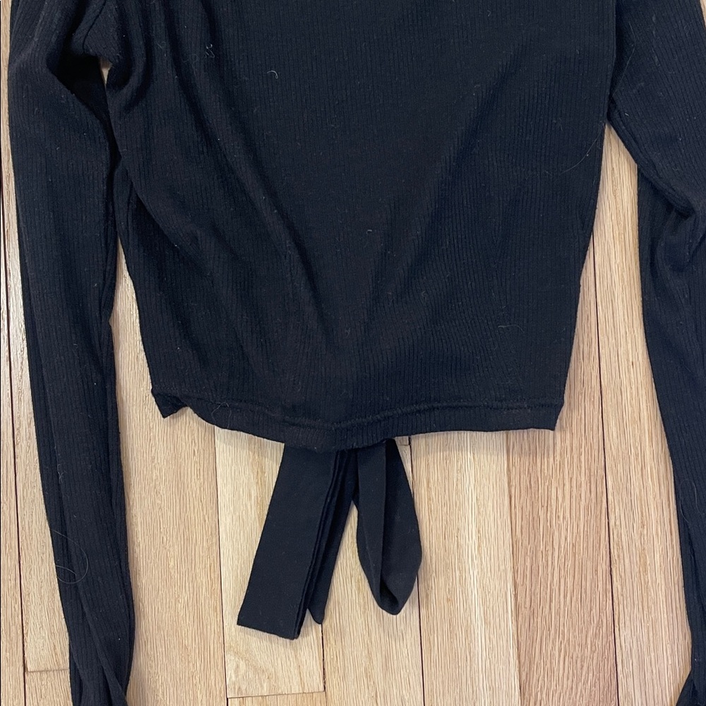 Free people size XS Black Long Sleeve Tie-Back Top - Picture 3 of 12